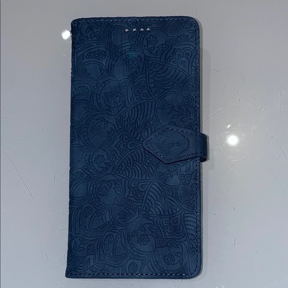 *NEW* Samsung Galaxy A24 Embossed Phone Case / Wallet - Picture 2 of 9